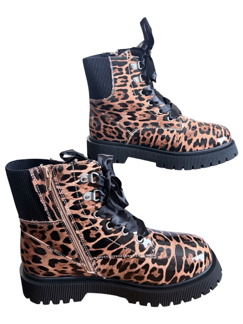 DV by dolce vita Chrystal Lace-Up Leopard Print combat boots, 5M Big Girls